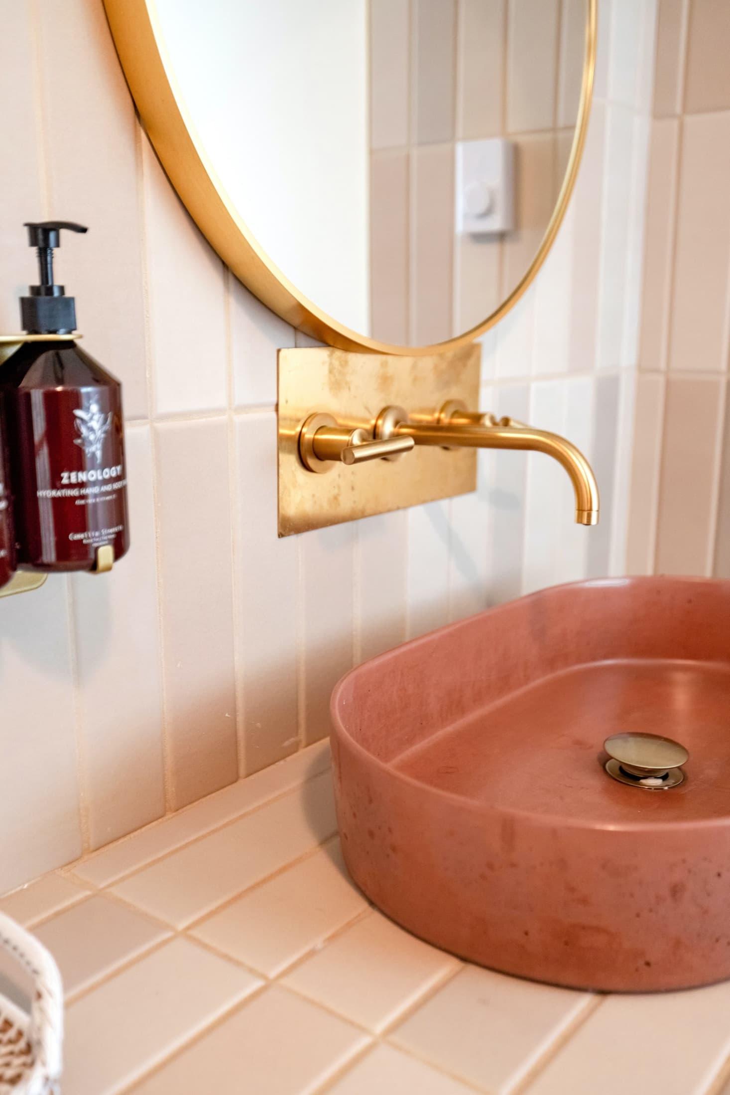 Premium bathroom detail