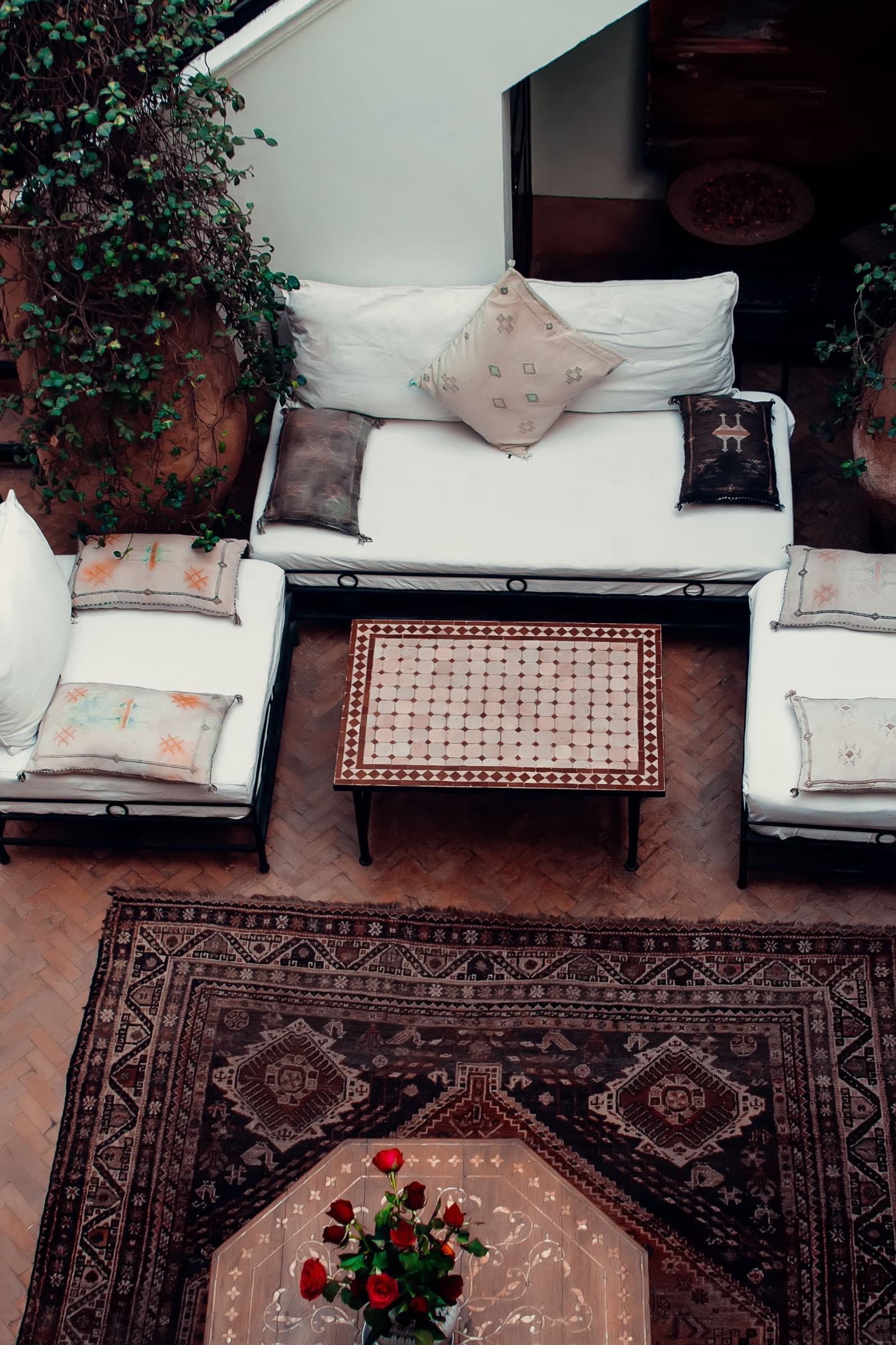 Salon préparé pour l’arrivée à Marrakech